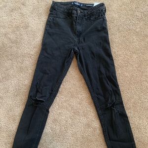 Black skinny jeans